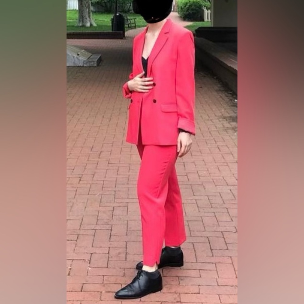 Pink suit — size M